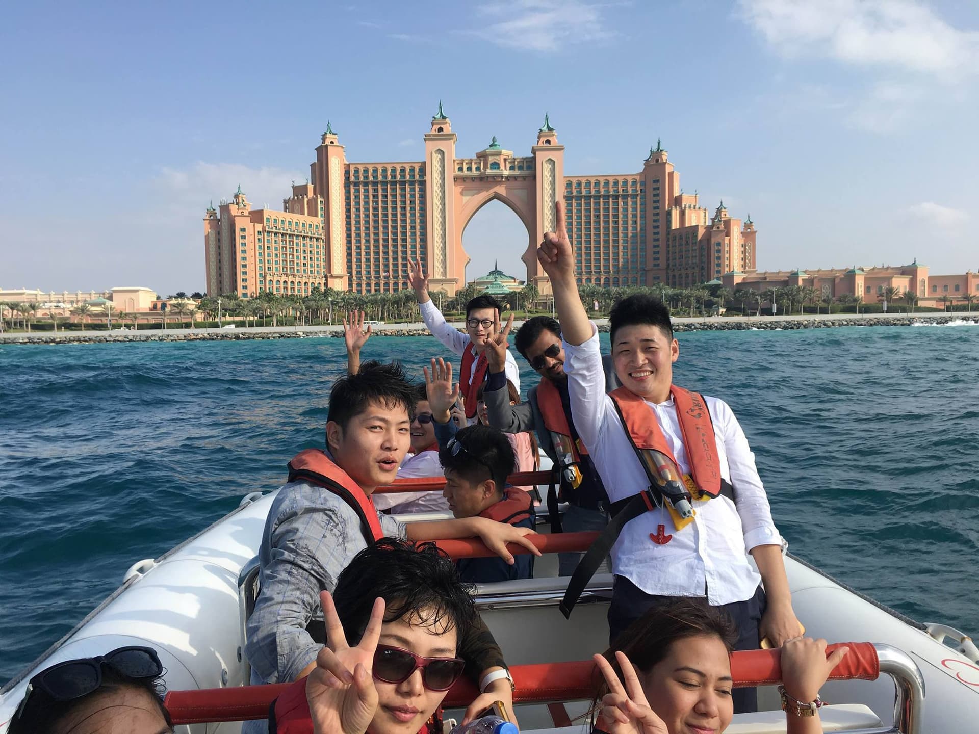 Love Boats - Dubai Marina Guided Sightseeing Boat Tour - تصویر 3