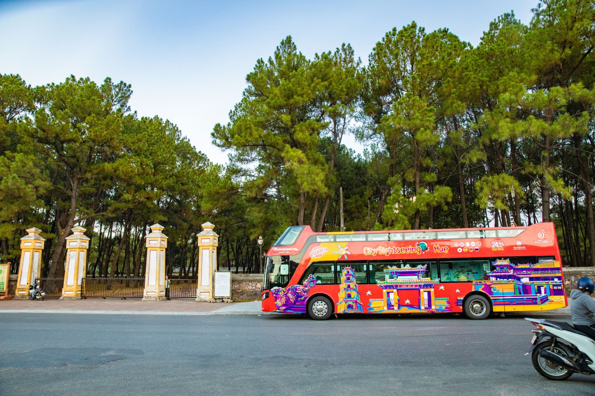 City Sightseeing Hue Hop-on Hop-off Bus Tour - تصویر 11