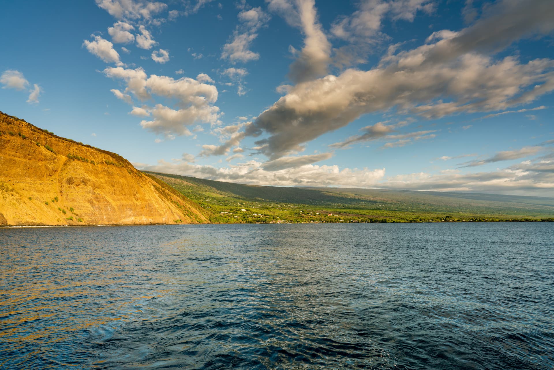 Dinner Cruise from Kona Coast to Kealakekua Bay - تصویر 2