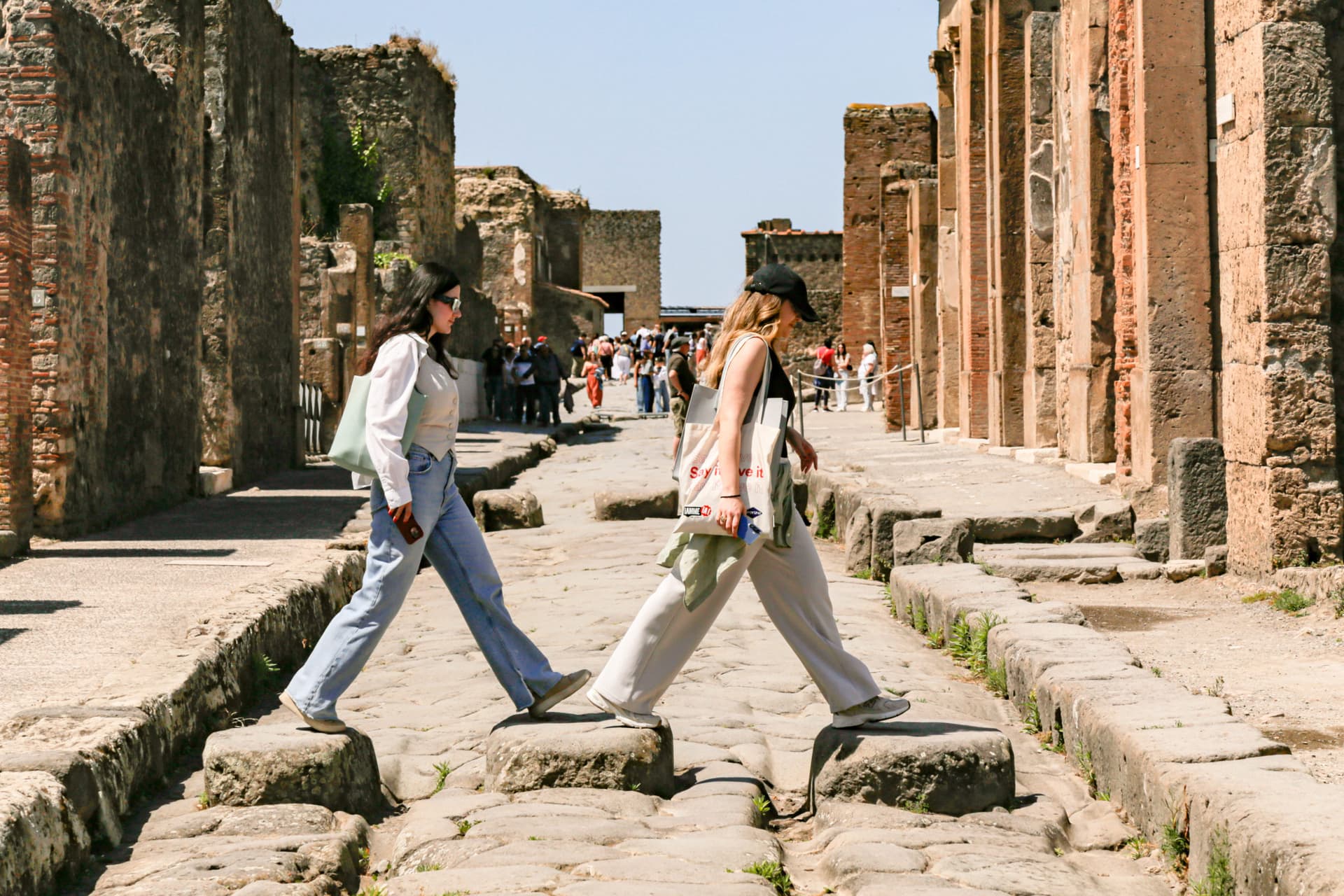 Tour of Pompeii: Guided Walk with Priority Access - تصویر 4