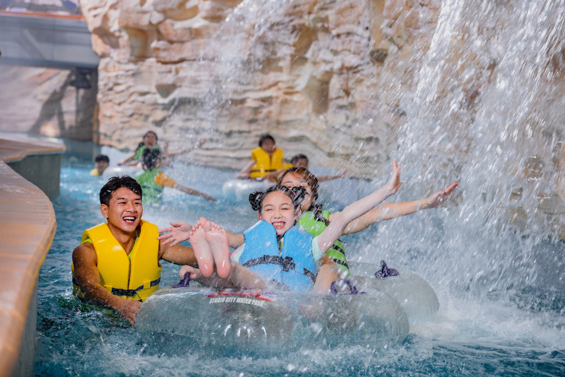 Studio City Water Park - تصویر 10