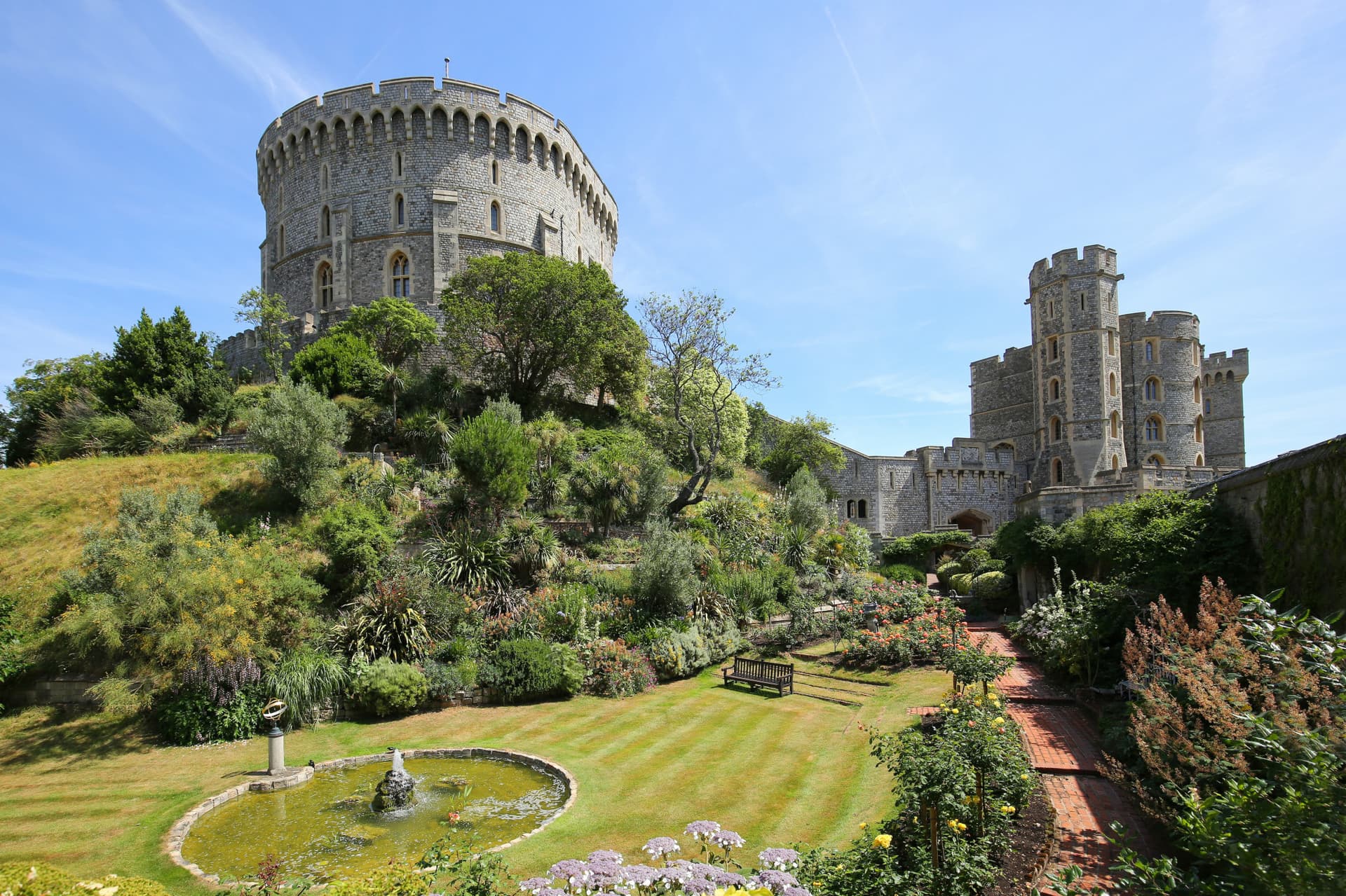 Windsor Castle, Stonehenge, and Oxford Tour from London - تصویر اصلی