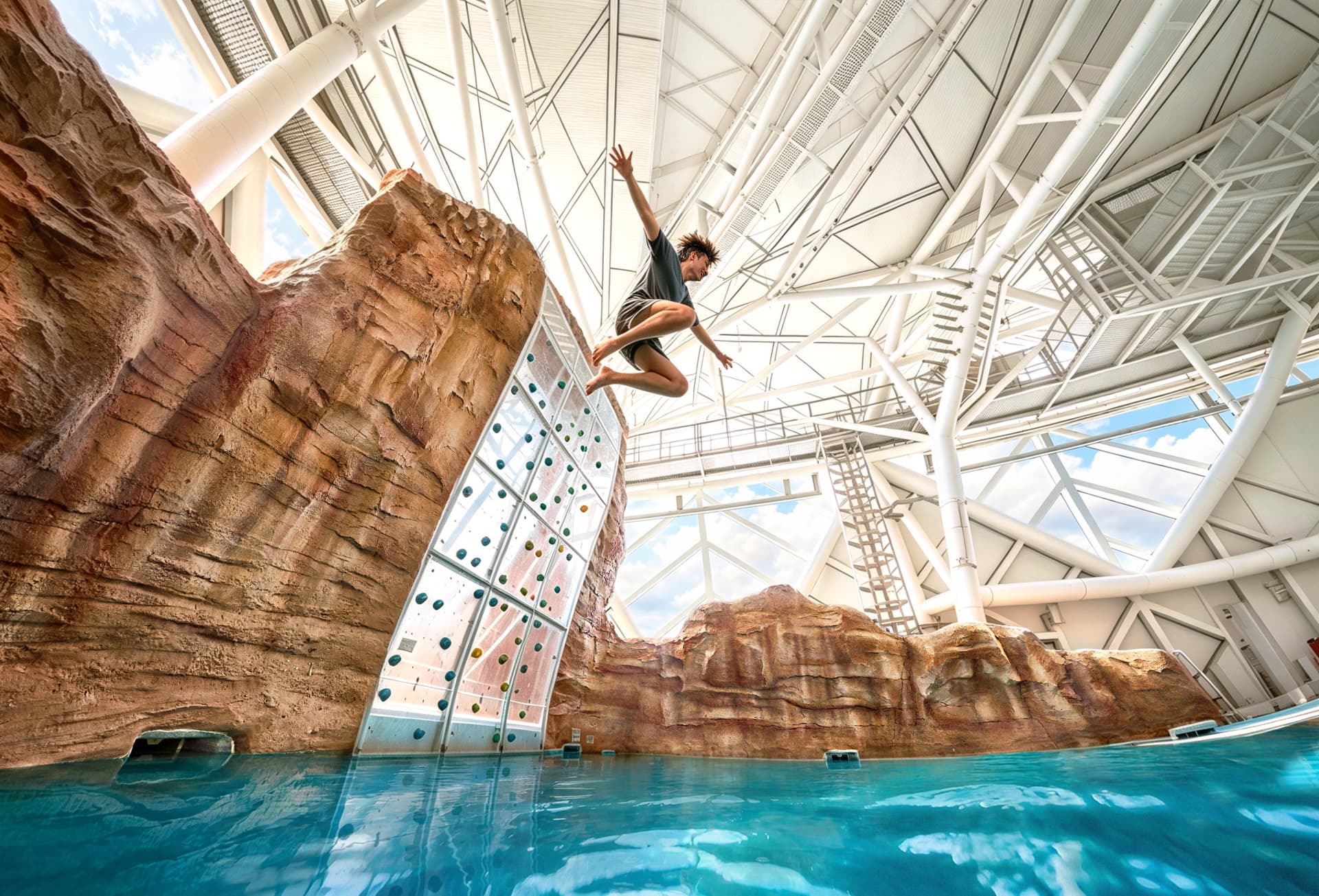 Studio City Water Park - تصویر 32