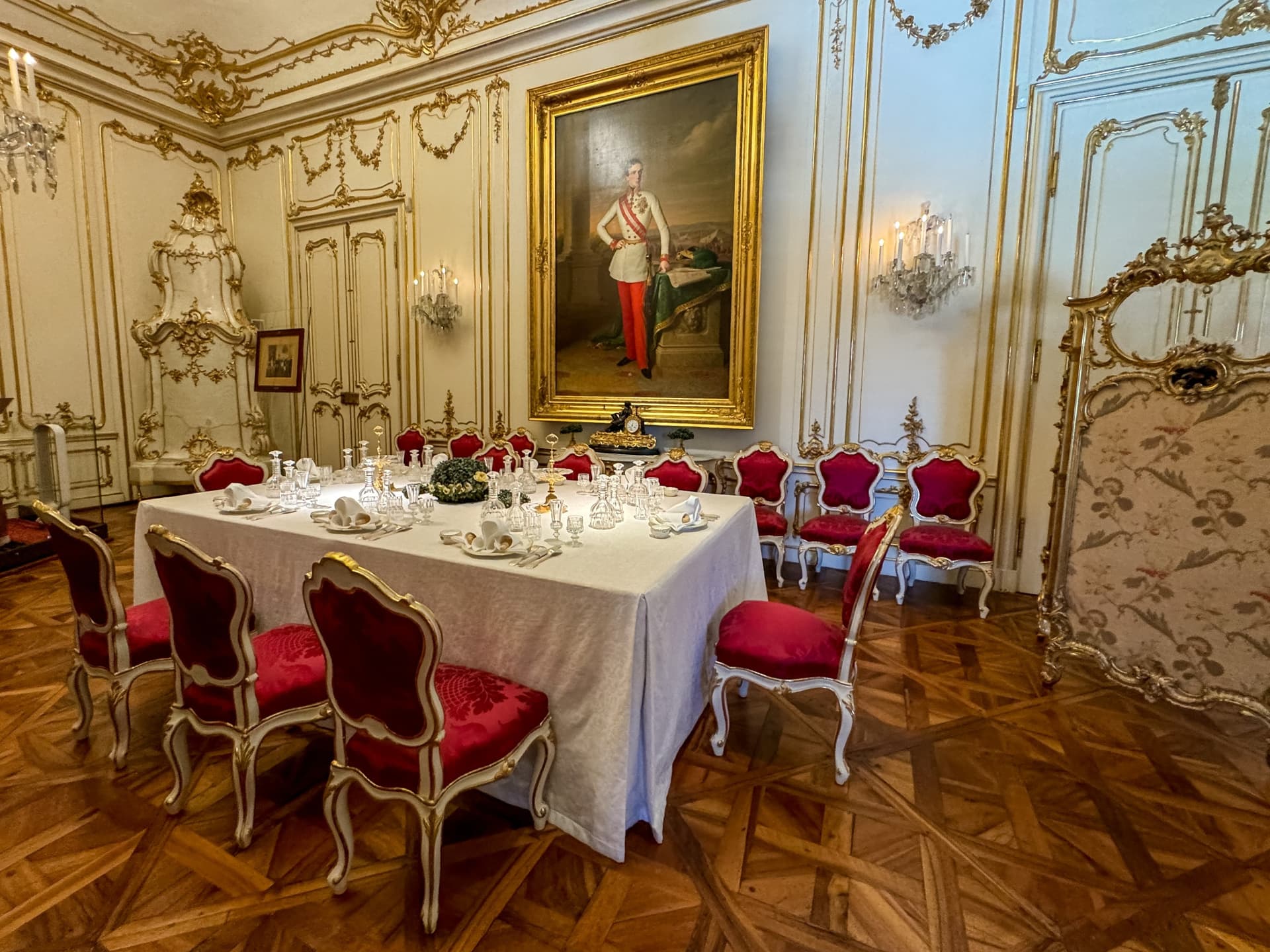 Schonbrunn Palace and Gardens - تصویر 8