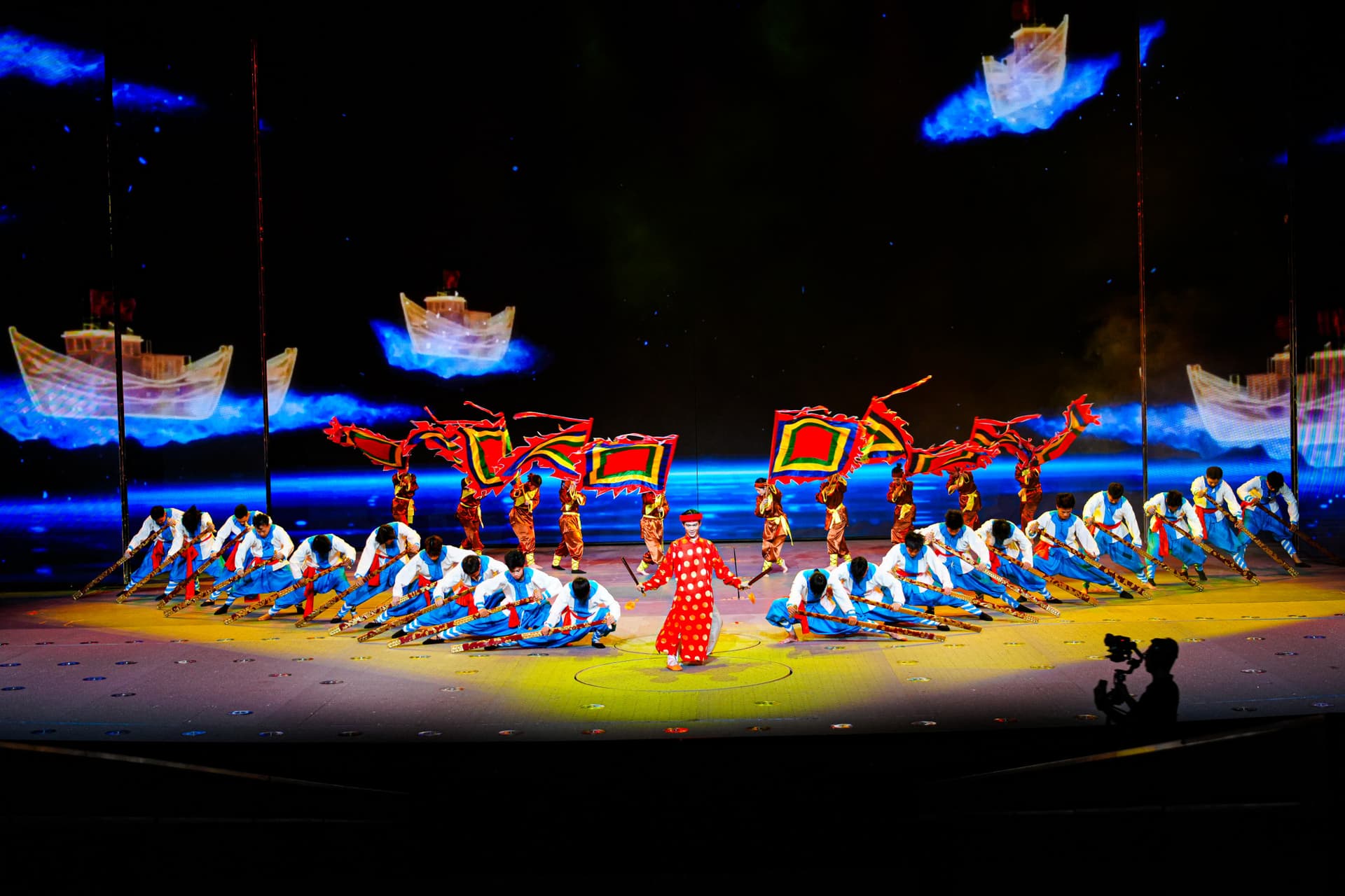 The Grand Epic of Vietnam (Đất Nước Thiên Hùng Ca) Show Ticket - تصویر 8