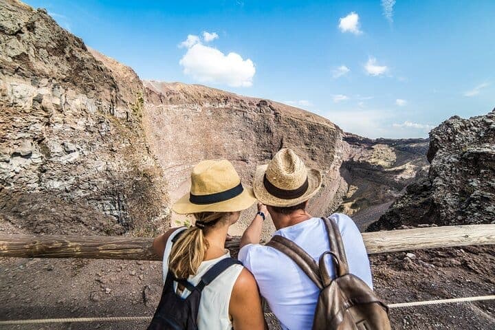 Tour of Pompeii & Mt. Vesuvius with Priority Access from Sorrento - تصویر 13